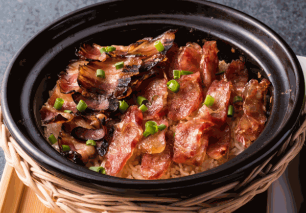 饭跑跑特色煲仔饭